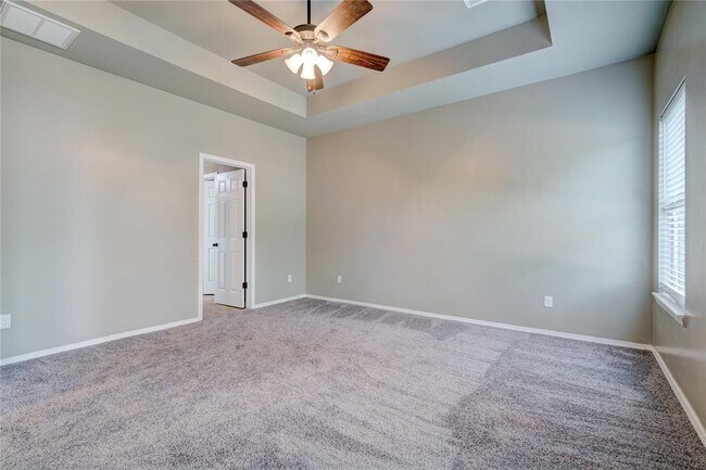 Building Photo - 2023 Westbury Dr