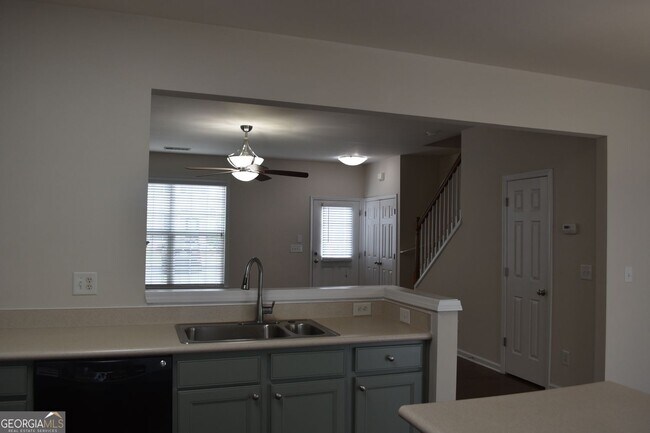 Building Photo - 1033 Annazanes Ct