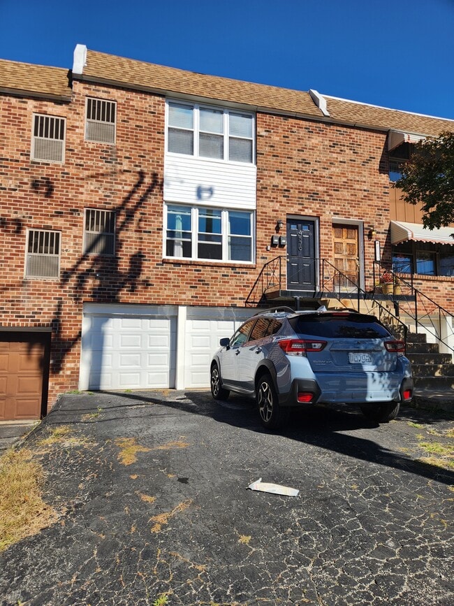 Building Photo - 4585 Manayunk Ave