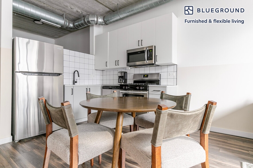 Building Photo - 61 W Erie St