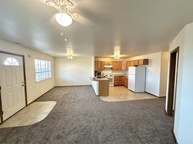 Building Photo - 34 Starbuck Ct