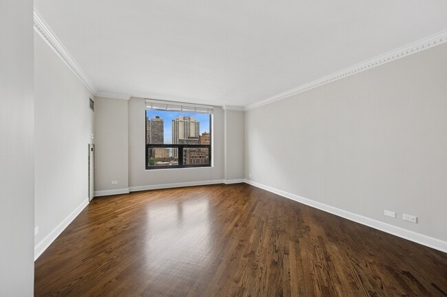 Building Photo - 1250 N Dearborn St