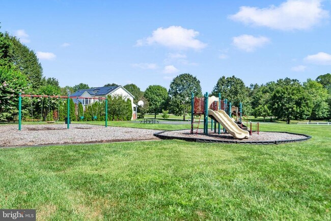 Building Photo - 3355 Lancer Ct