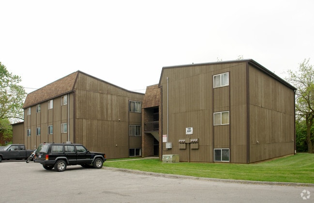 Primary Photo - 64 Neff St