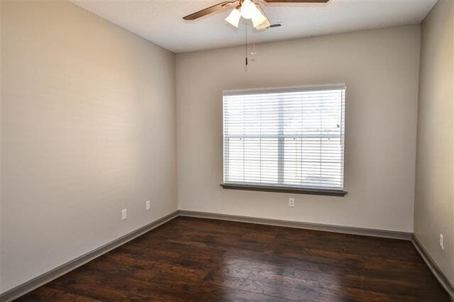 Building Photo - 101 Bridle Trace Ln