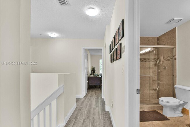 Building Photo - 8713 NW 6th Ct