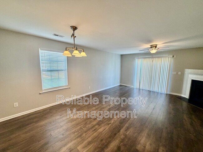 Building Photo - 132 Winslow Ln