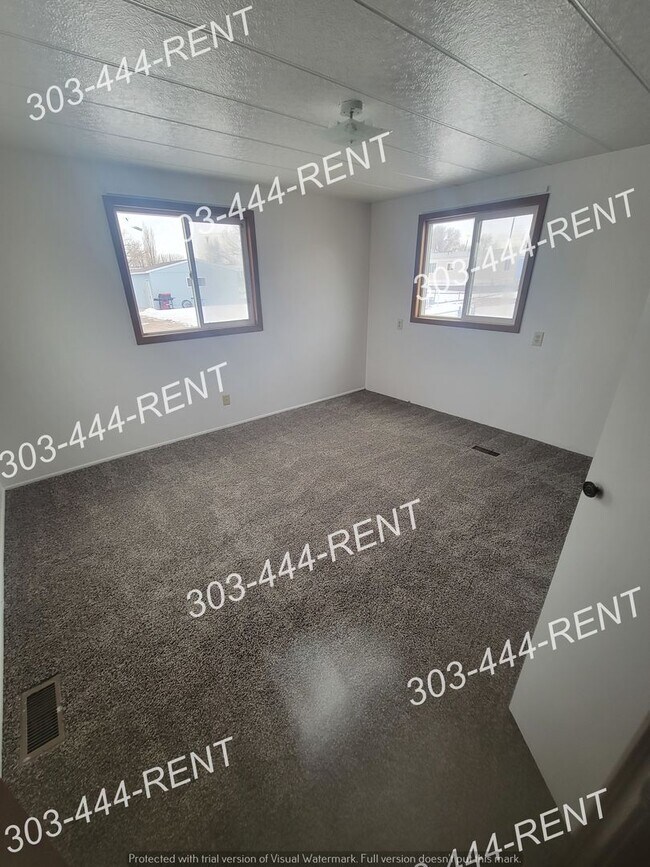 Building Photo - Log Lane Village 2 bedroom & 2 bathroom