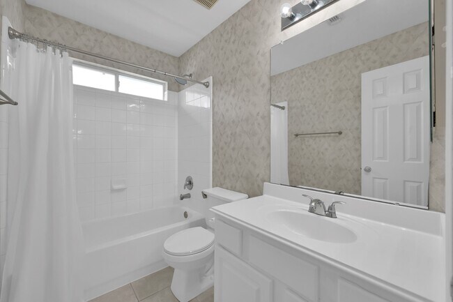 Building Photo - 1622 Maryvale Dr