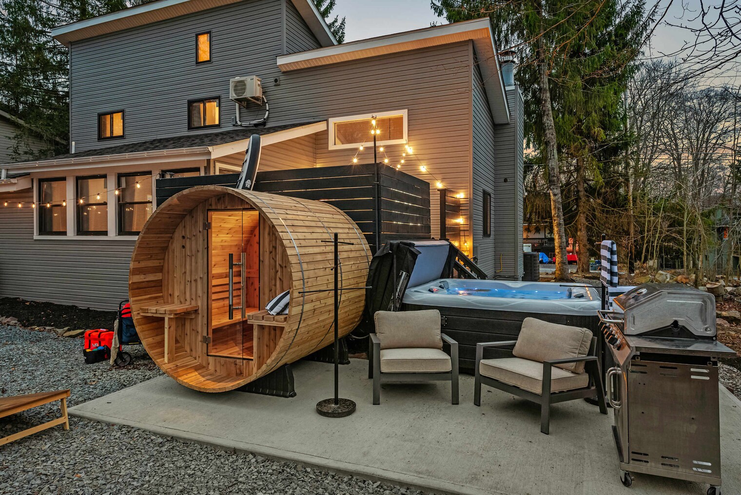 Building Photo - 8499 Bumble Bee Way