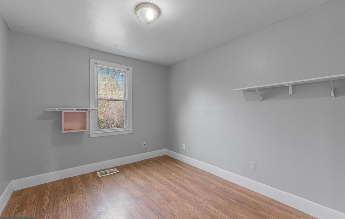 Building Photo - 4513 Woodlea Ave