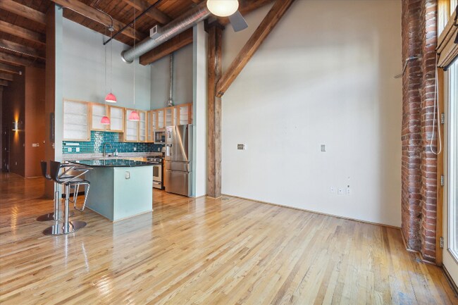 Building Photo - 2960 Inca St