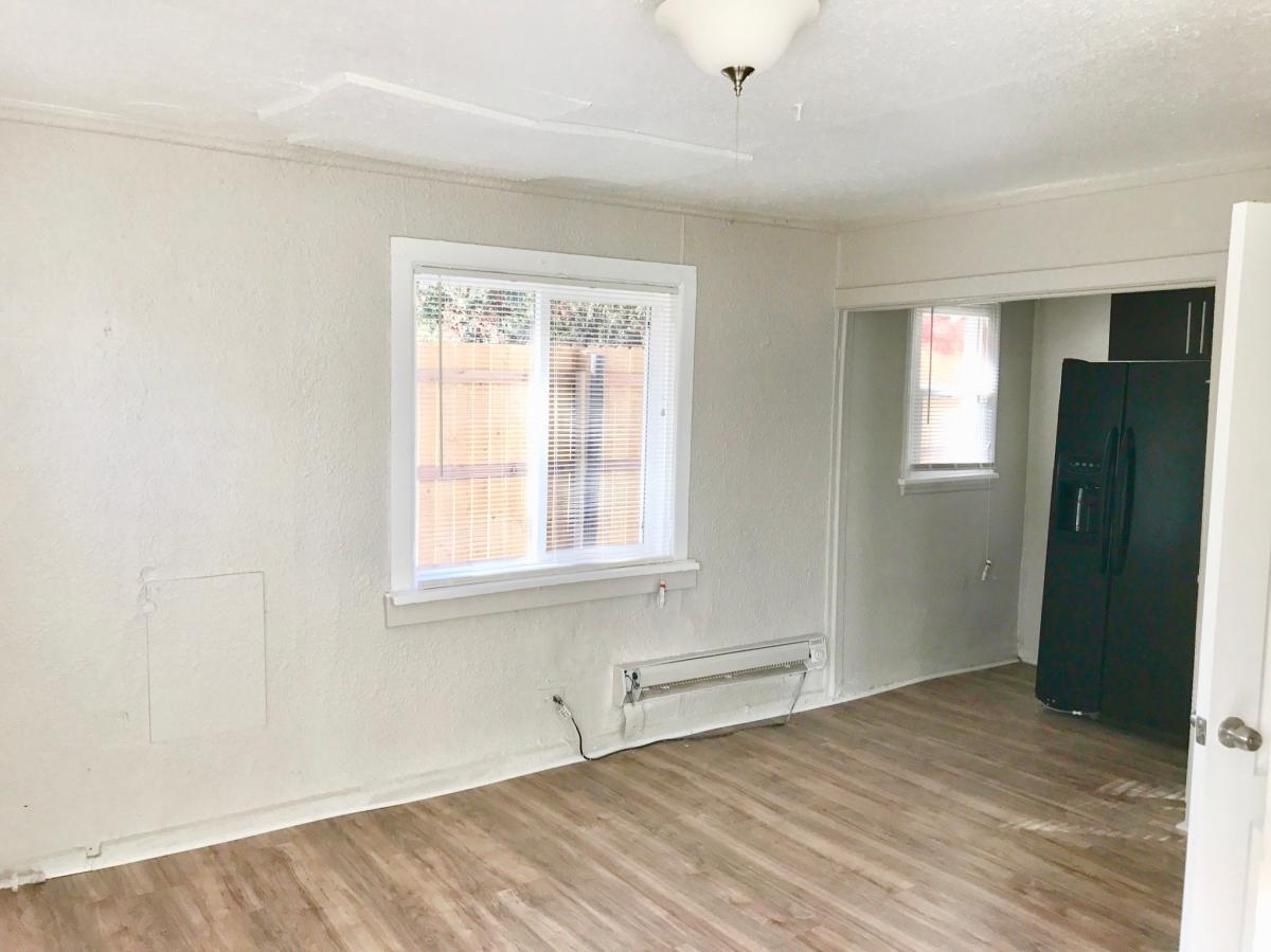 Building Photo - 1444 Valentia St