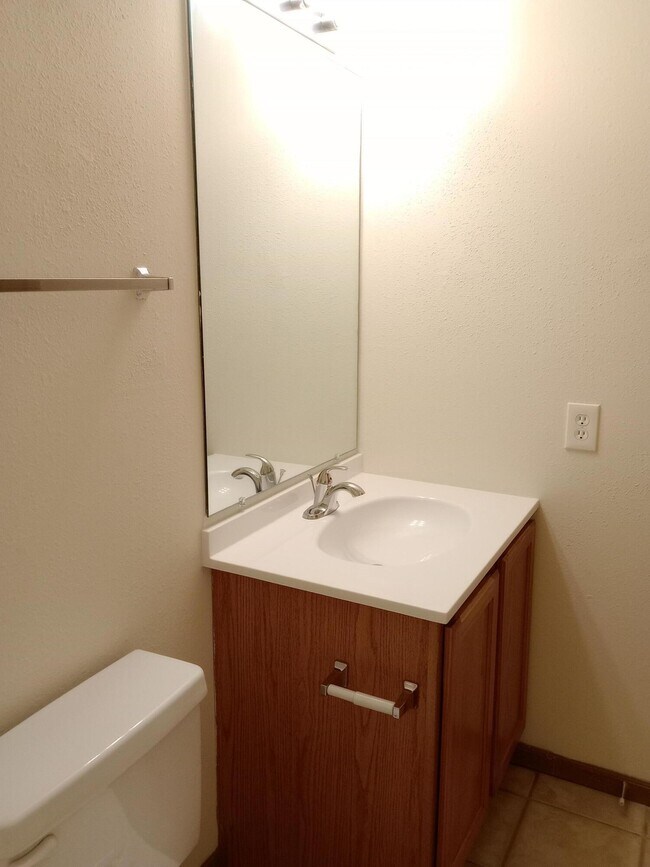 Building Photo - 5718 Canaveral Dr