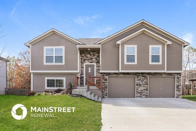 Building Photo - 1406 NE Jaclyn Dr