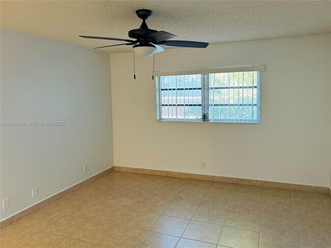 Building Photo - 3250 NW 85th Ave