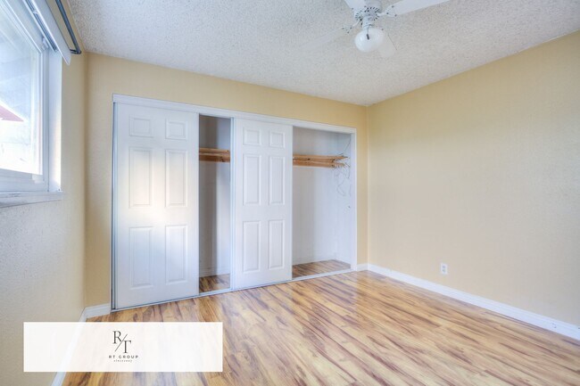 Building Photo - Welcome to Your Stylish Diamond Bar Home!
