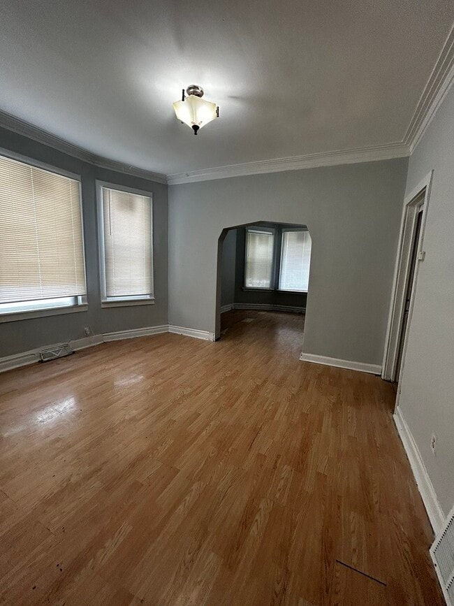 Building Photo - 448 W 118th St