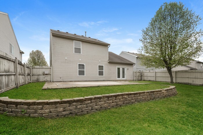 Building Photo - 613 Quail Hollow Dr