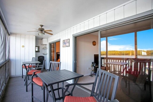 Building Photo - 821 Bahia Del Sol Dr