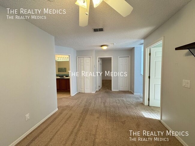 Building Photo - 2938 Daybreak Dr