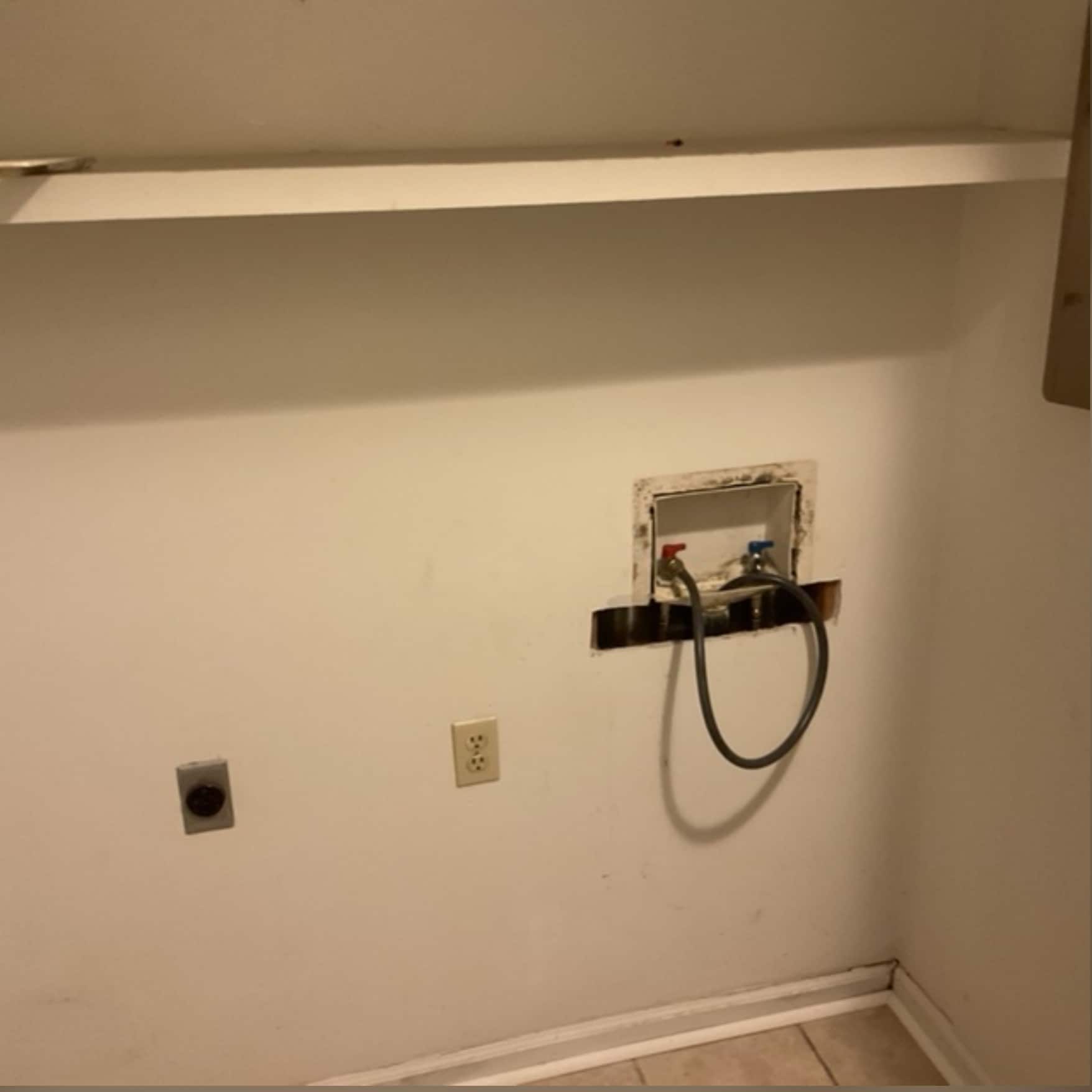 Building Photo - 103 Colebrook Ct