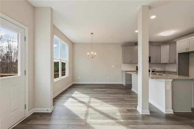 Building Photo - 978 Valley Rock Dr