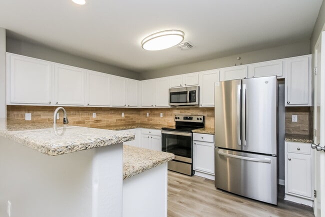 Building Photo - 1065 S Cheshire Ln