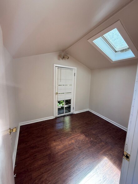 Bedroom - 2609 Dana St