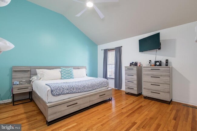 Building Photo - 9308 Canterbury Riding