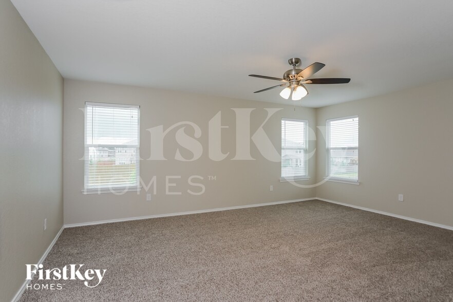 Building Photo - 15302 Cascade Point