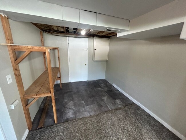 Building Photo - Beautiful 3 Bed, 1.5 Bath in Spokane!