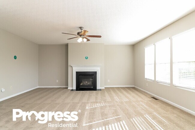 Building Photo - 168 Woodcreek Ln