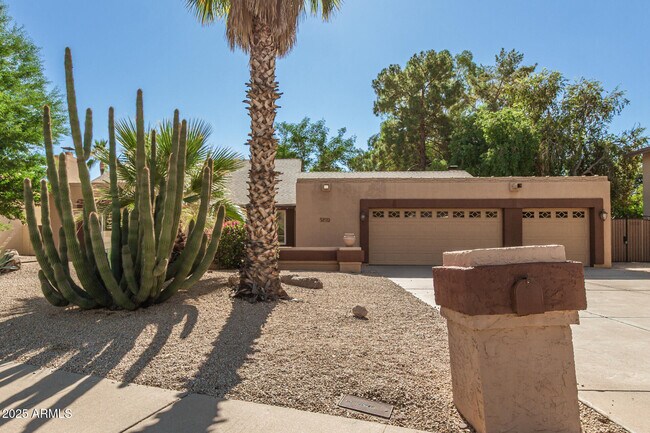 Building Photo - 5109 E Kathleen Rd