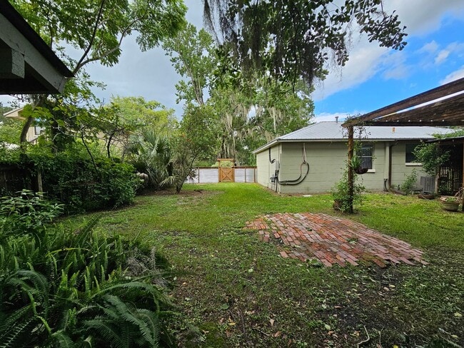 Building Photo - 2 Bedroom/2 Bath home near Duck Pond and Citizens Field