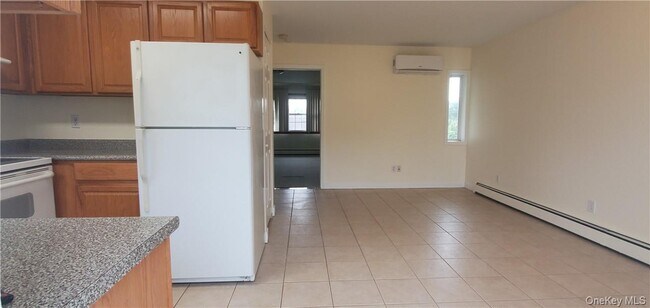 Building Photo - 410 Plattekill Ardonia Rd
