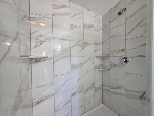 Building Photo - 14412 Graef Rd