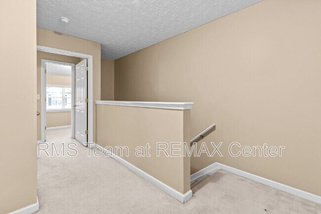 Building Photo - 4932 Vireo Dr