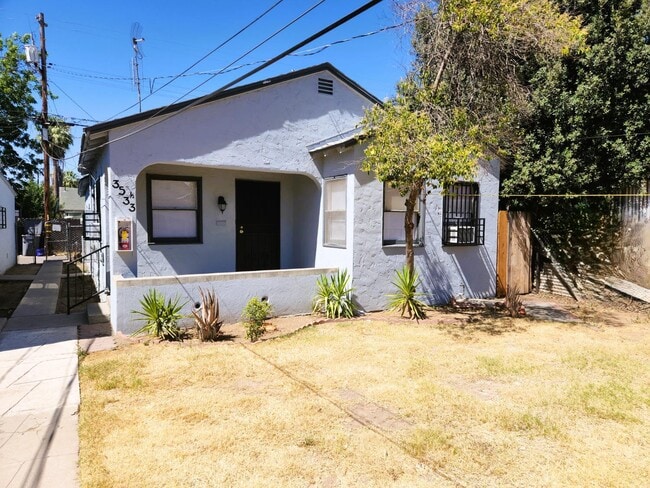 Primary Photo - 3533 E Cesar Chavez Blvd