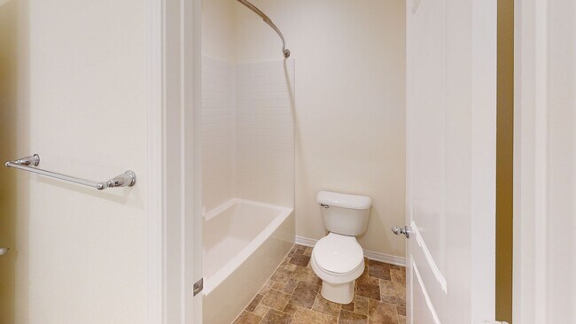 Building Photo - 515 Surfbird Ln