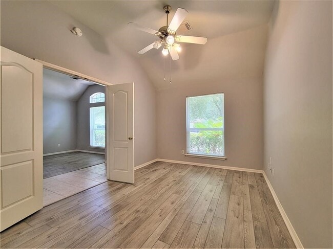 Building Photo - 13910 White Oak Glen Ct