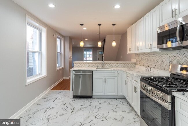 Building Photo - 34 N Paxon St