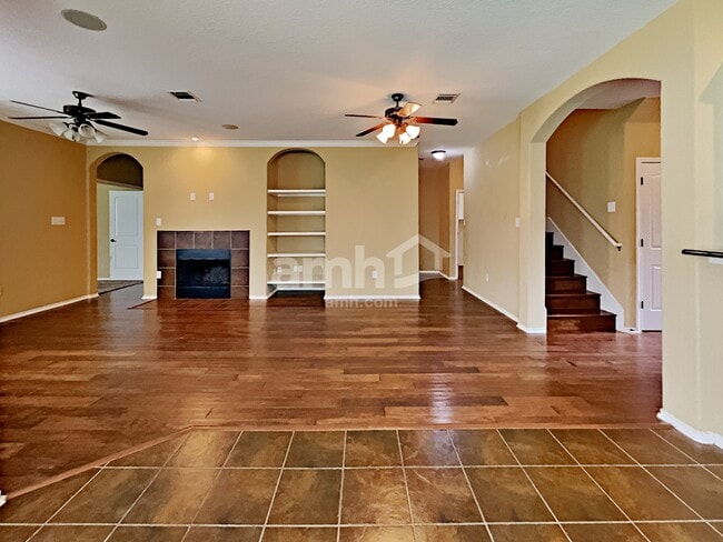 Building Photo - 8410 Apache Bend