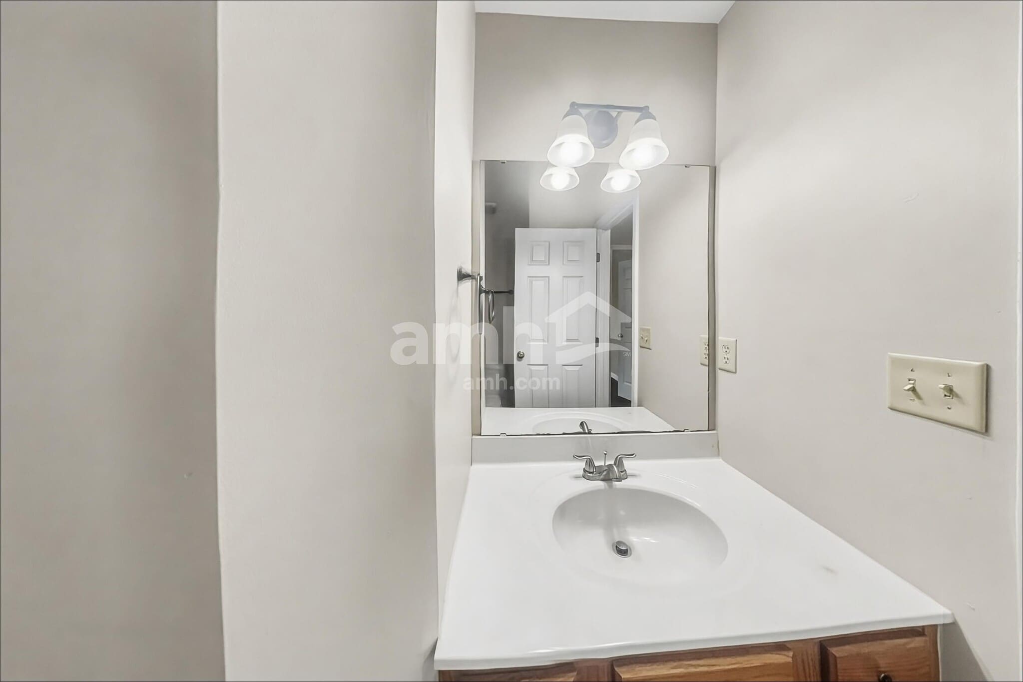 Building Photo - 10529 Williamswoods Dr