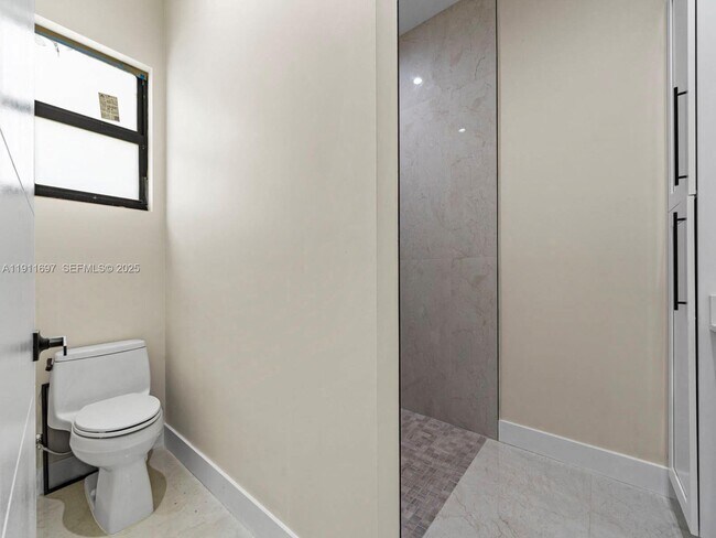 Building Photo - 22451 SW 118th Ave