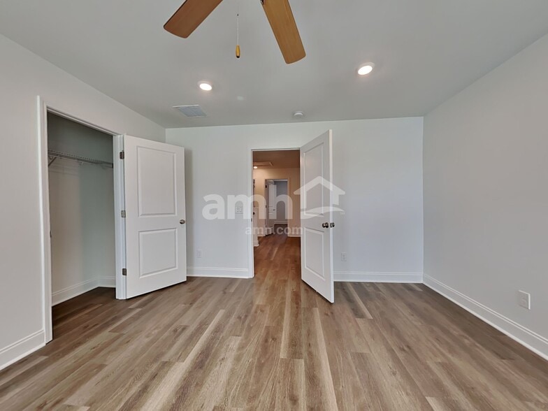 Building Photo - 568 Plumeria Ln