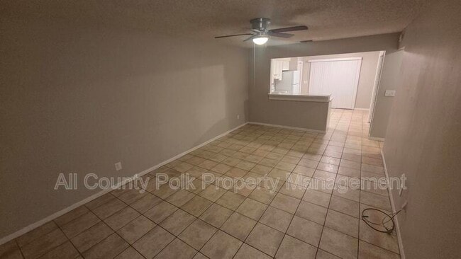 Building Photo - 789 Zella Ln