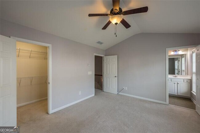 Building Photo - 1369 Thornborough Dr