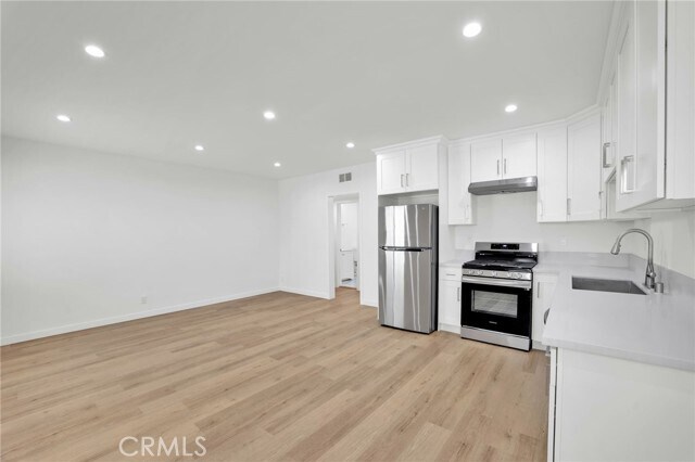 Building Photo - 13018 Valleyheart Dr