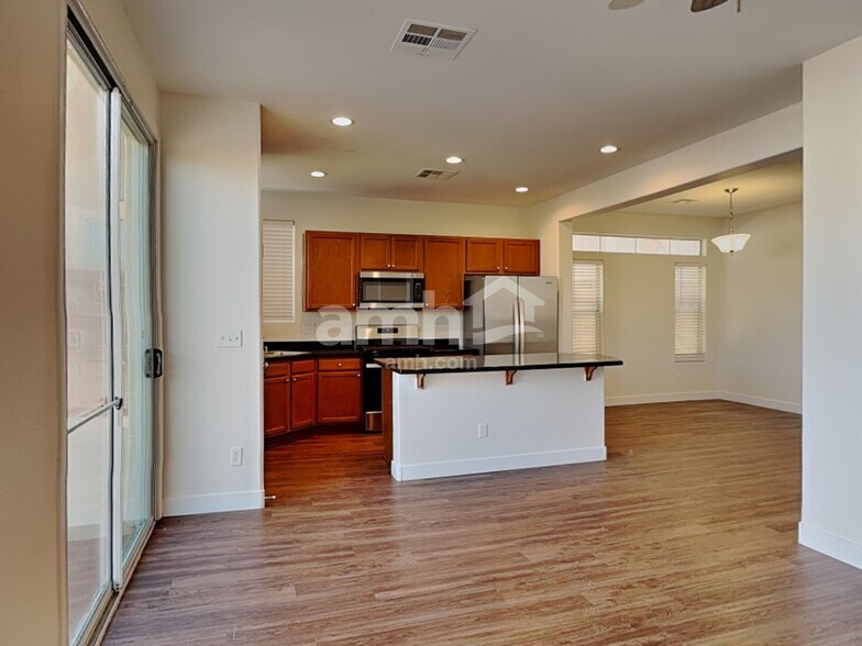 Building Photo - 7632 Butler Mesa St